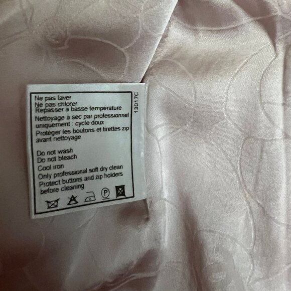 Authentic Chanel Vintage 02P Pale Pink Bouclé Tweed Zip Jacket - Size 38 - Picture 10 of 15